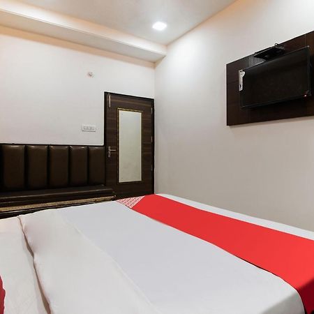 Oyo 48489 Adarsh Plaza Hotel Saharanpur Bagian luar foto