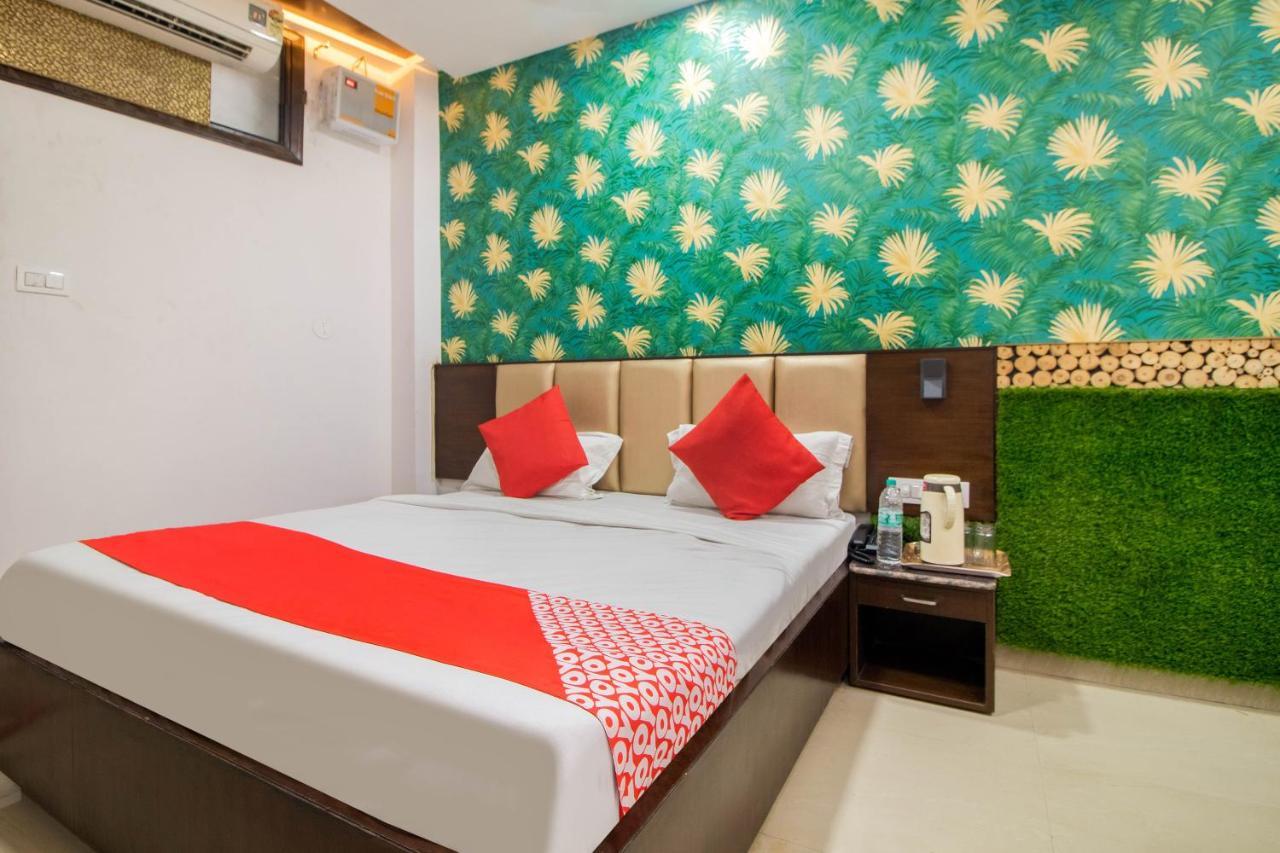 Oyo 48489 Adarsh Plaza Hotel Saharanpur Bagian luar foto